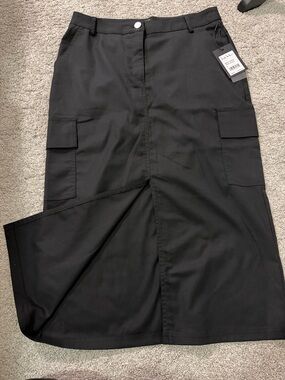 Nicole Miller Black Cargo Midi Skirt